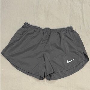Nike Women's Dark Gray Athletic Shorts (M)
